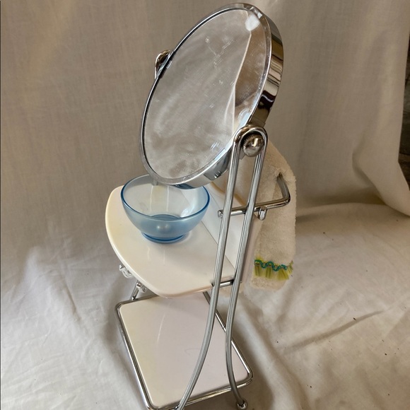 AG Salon Set: Vanity, Hairstyling Caddy & Styling Chair - $20 each! - Picture 3 of 9